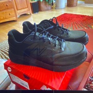 Brand New Mens New Balance 928V3.          Size 10.5 E. Never worn